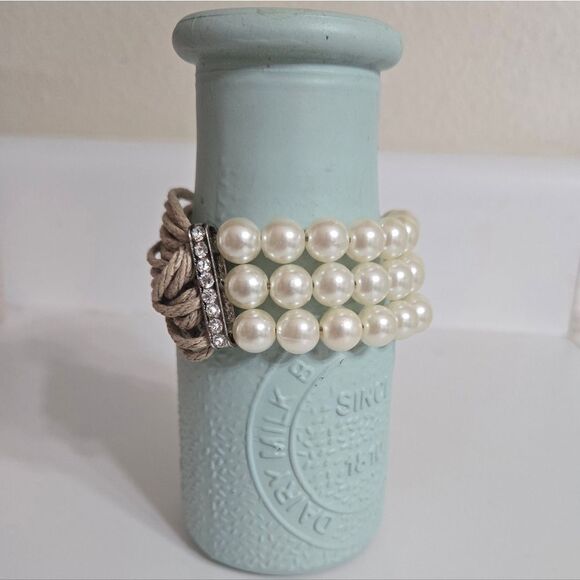 NWOT Elegant Boho Bracelet - Picture 1 of 10
